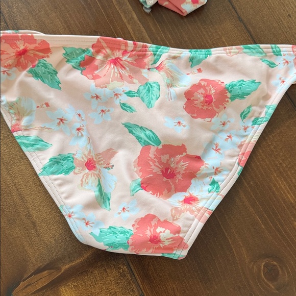 Floral Ruffle Bikini Set - Picture 3 of 4